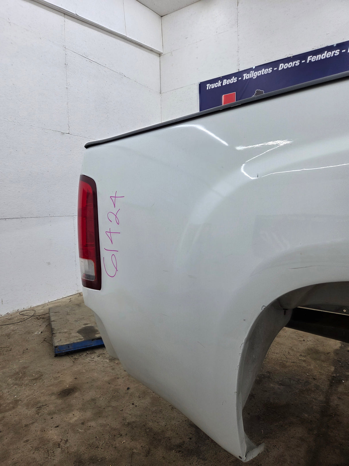 2007-2013 GMC Sierra 1500 2500 3500 HD 8' Long Truck Bed