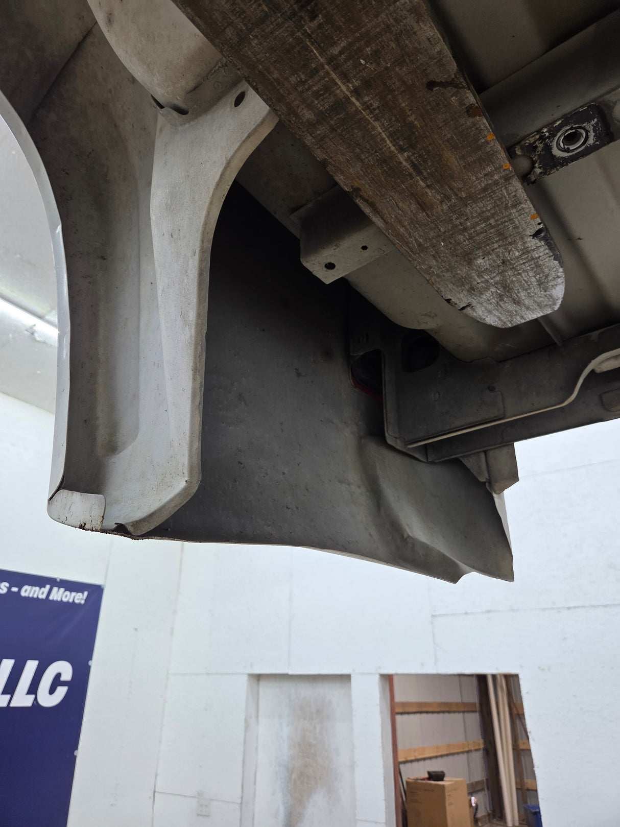2007-2013 GMC Sierra 1500 2500 3500 HD 8' Long Truck Bed