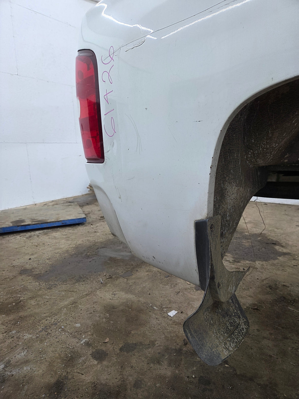 2007-2013 Chevrolet Silverado 1500 2500 3500 HD 6' 6" Short Truck Bed