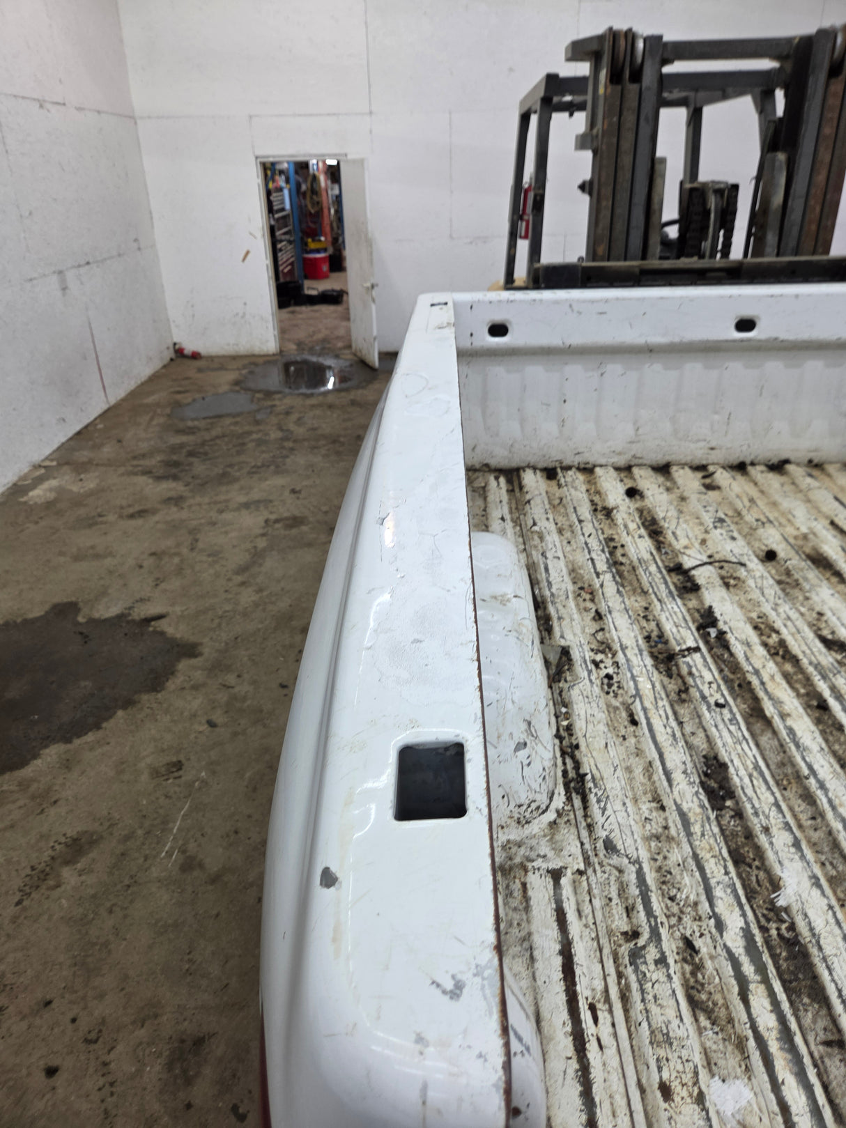 2007-2013 Chevrolet Silverado 1500 2500 3500 HD 6' 6" Short Truck Bed