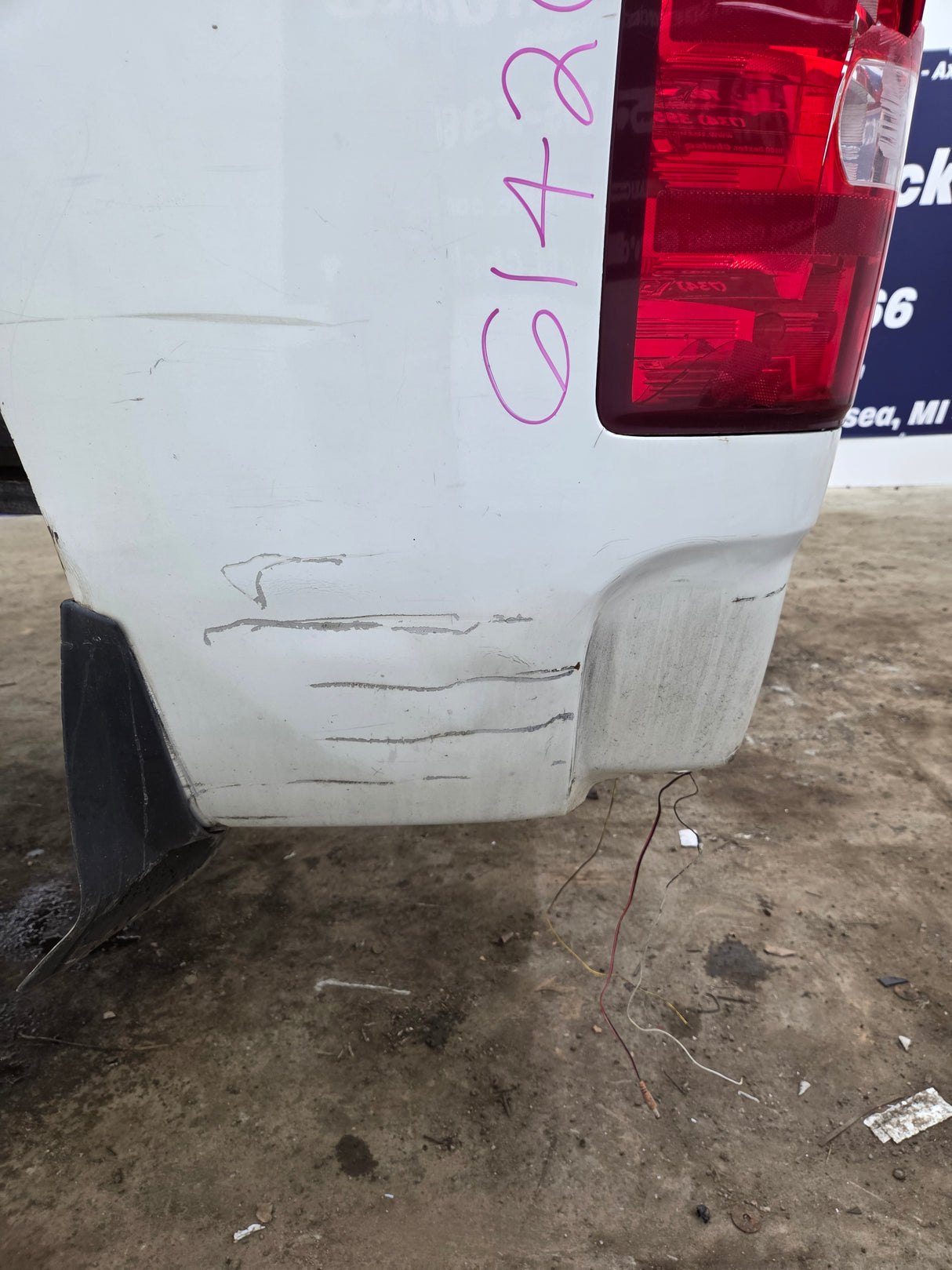 2007-2013 Chevrolet Silverado 1500 2500 3500 HD 6' 6" Short Truck Bed