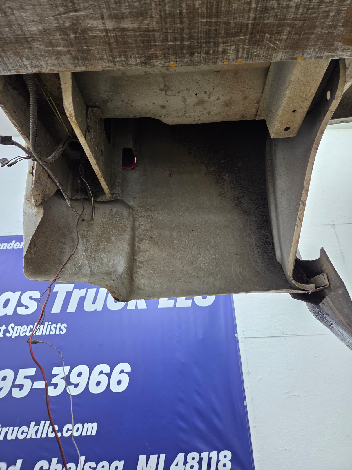 2007-2013 Chevrolet Silverado 1500 2500 3500 HD 6' 6" Short Truck Bed
