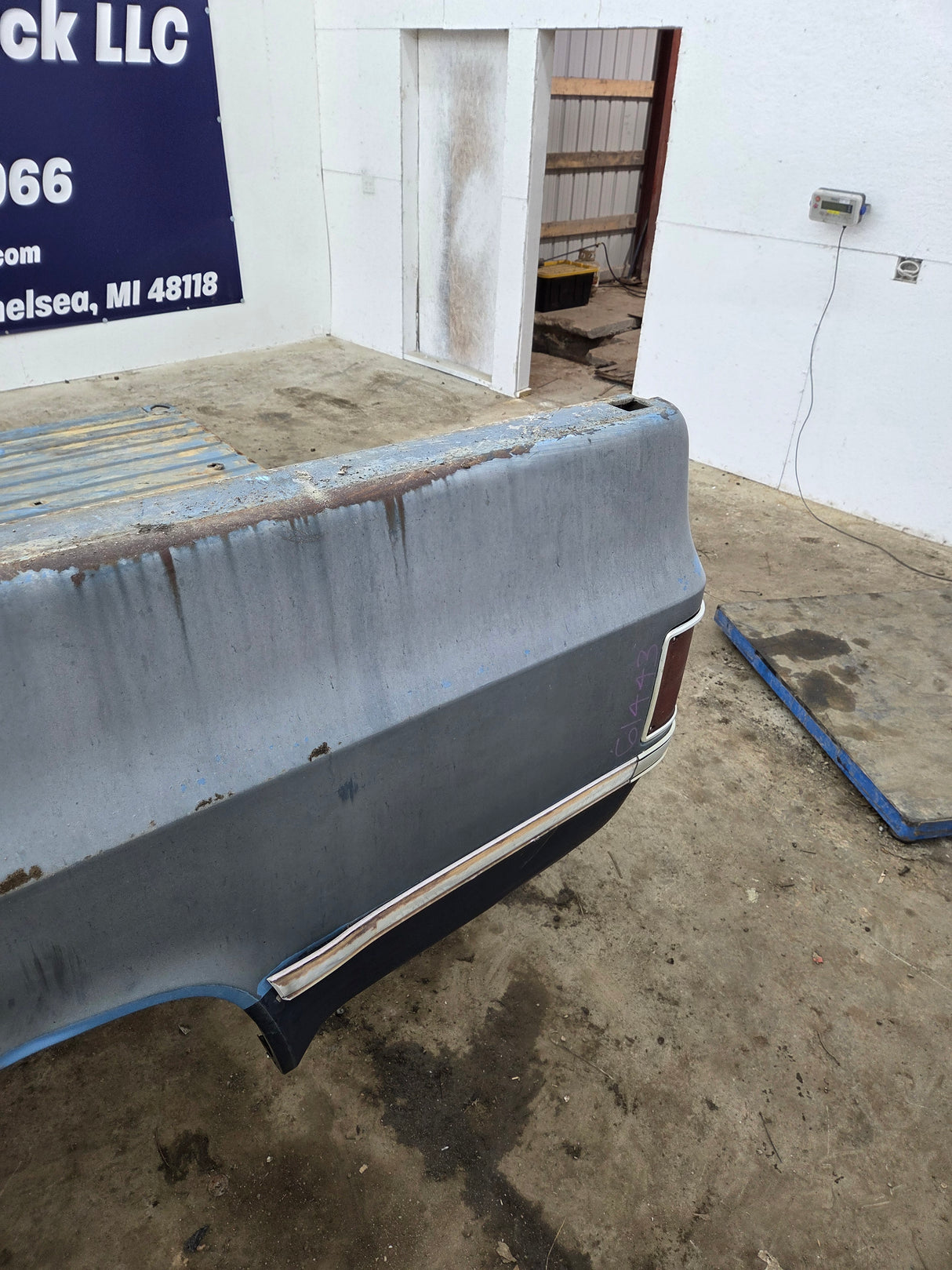 1979-1987 Chevrolet / GMC Square Body 8' Long Bed C10 C15 C20 C25 C35 K10 K15 K20 K25 K35