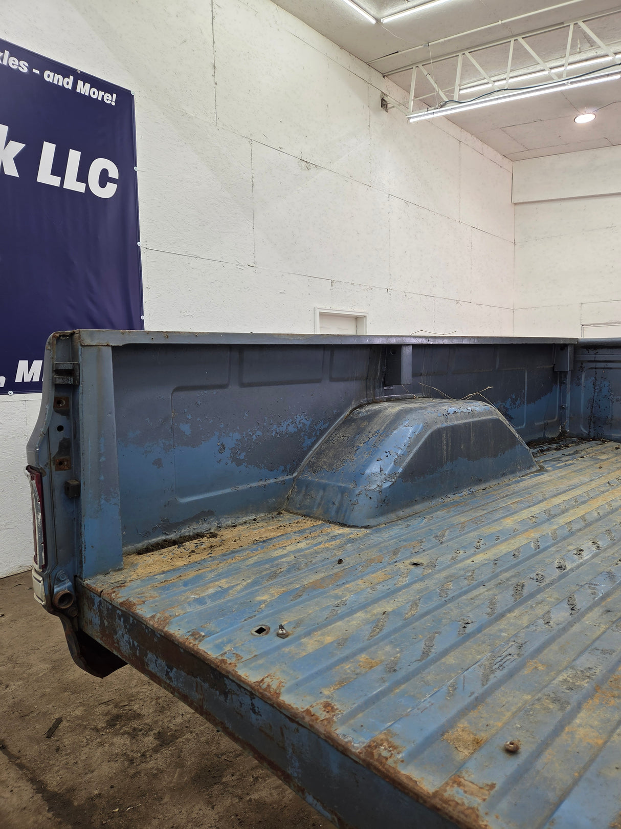 1979-1987 Chevrolet / GMC Square Body 8' Long Bed C10 C15 C20 C25 C35 K10 K15 K20 K25 K35