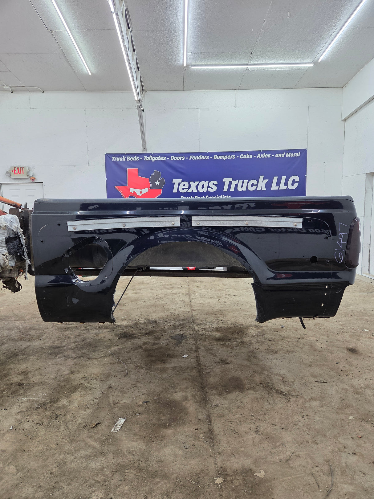1999-2010 Ford Super Duty F250 F350 6' 9" Dually Short Truck Bed