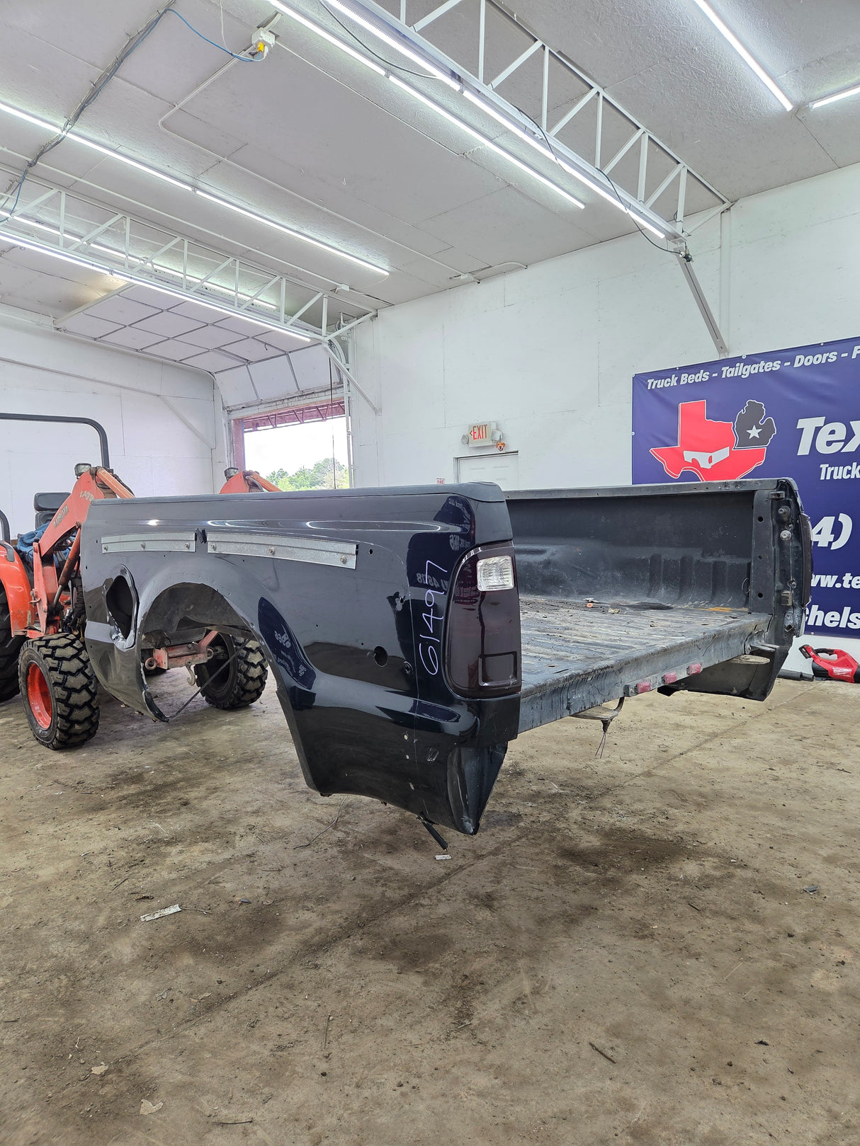 1999-2010 Ford Super Duty F250 F350 6' 9" Dually Short Truck Bed