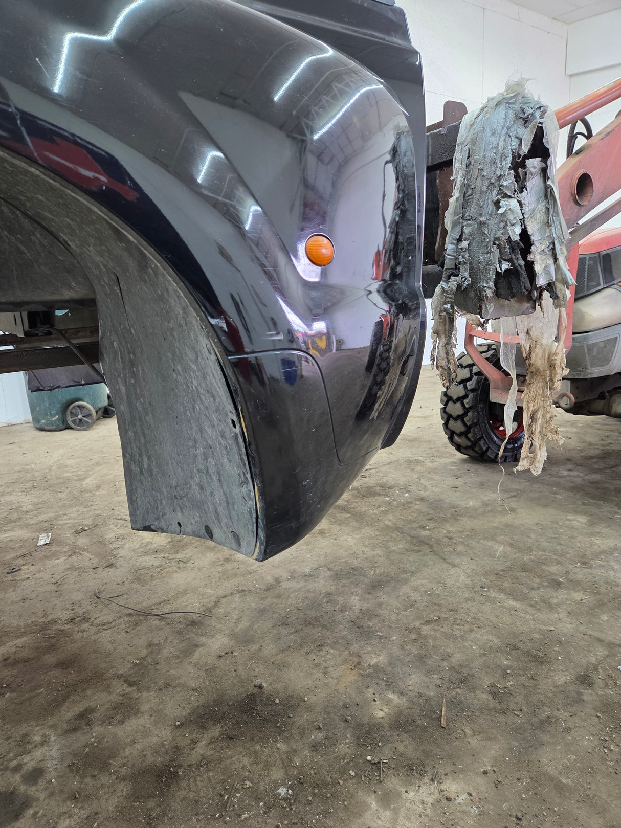 1999-2010 Ford Super Duty F250 F350 6' 9" Dually Short Truck Bed