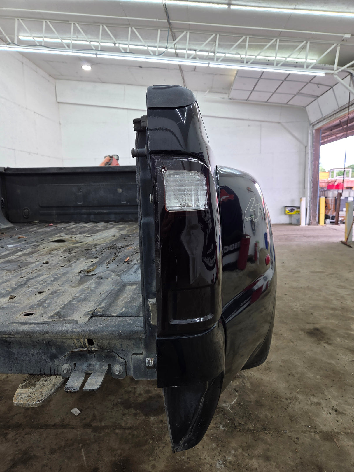 1999-2010 Ford Super Duty F250 F350 6' 9" Dually Short Truck Bed