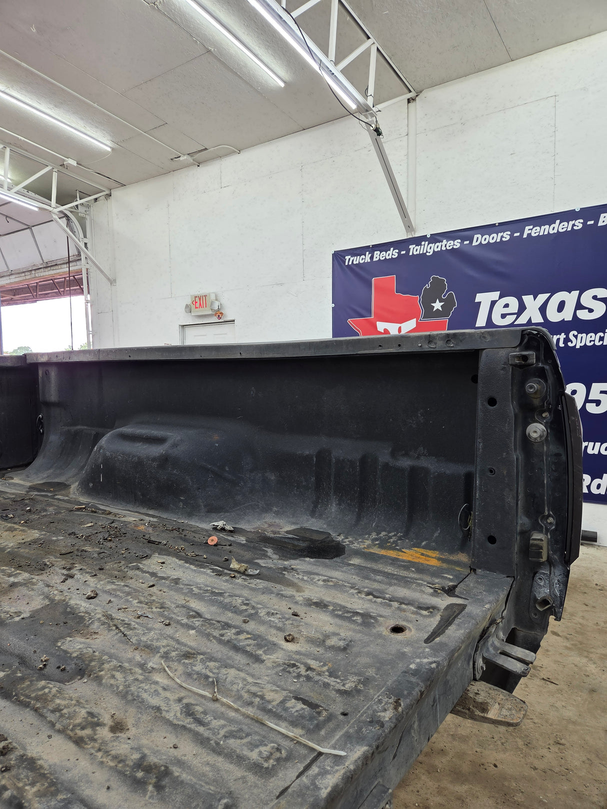 1999-2010 Ford Super Duty F250 F350 6' 9" Dually Short Truck Bed