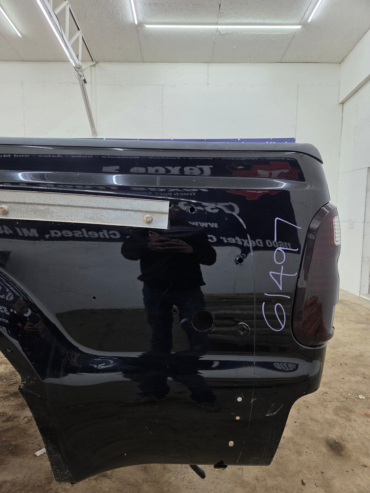 1999-2010 Ford Super Duty F250 F350 6' 9" Dually Short Truck Bed