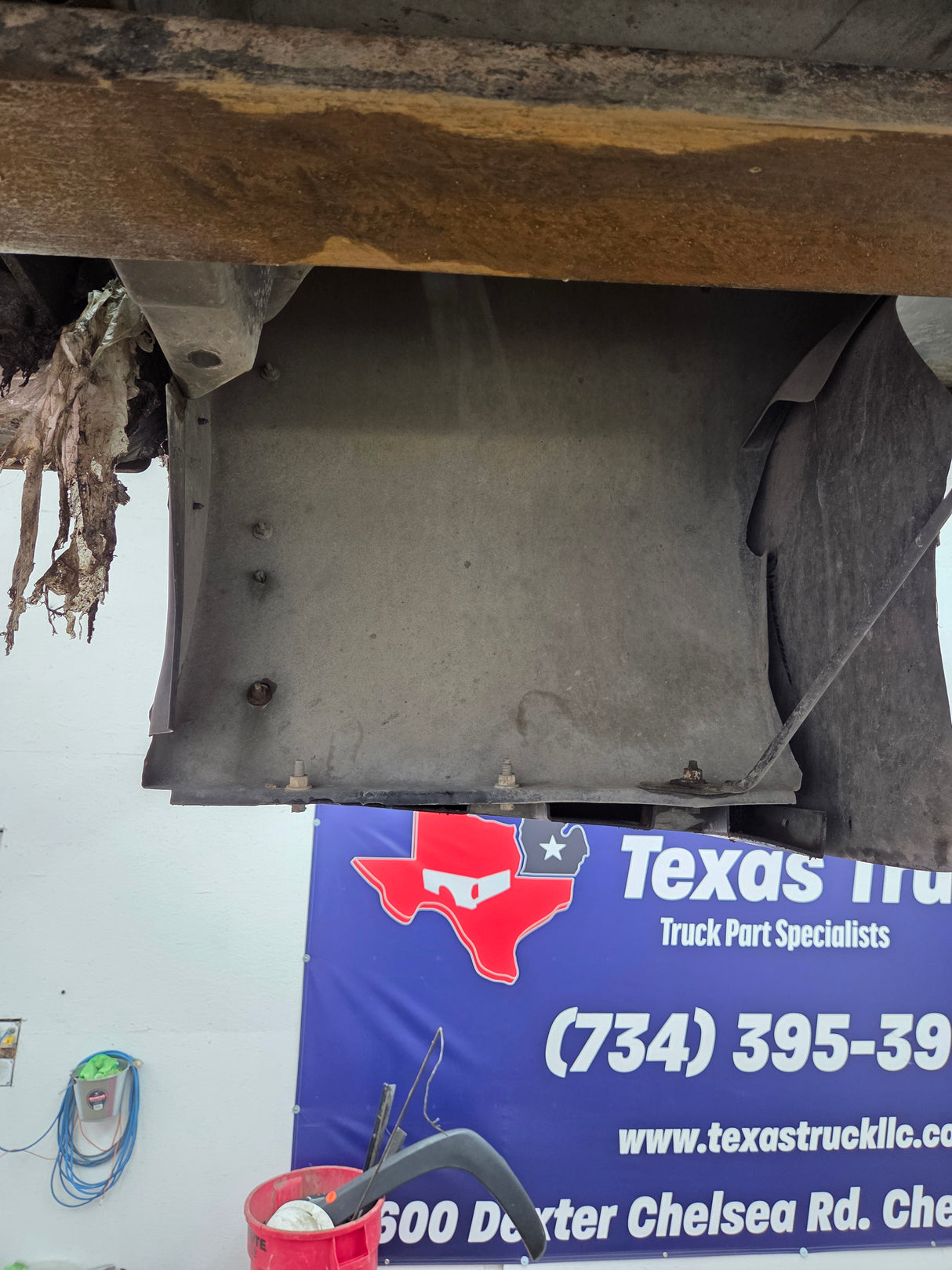 1999-2010 Ford Super Duty F250 F350 6' 9" Dually Short Truck Bed