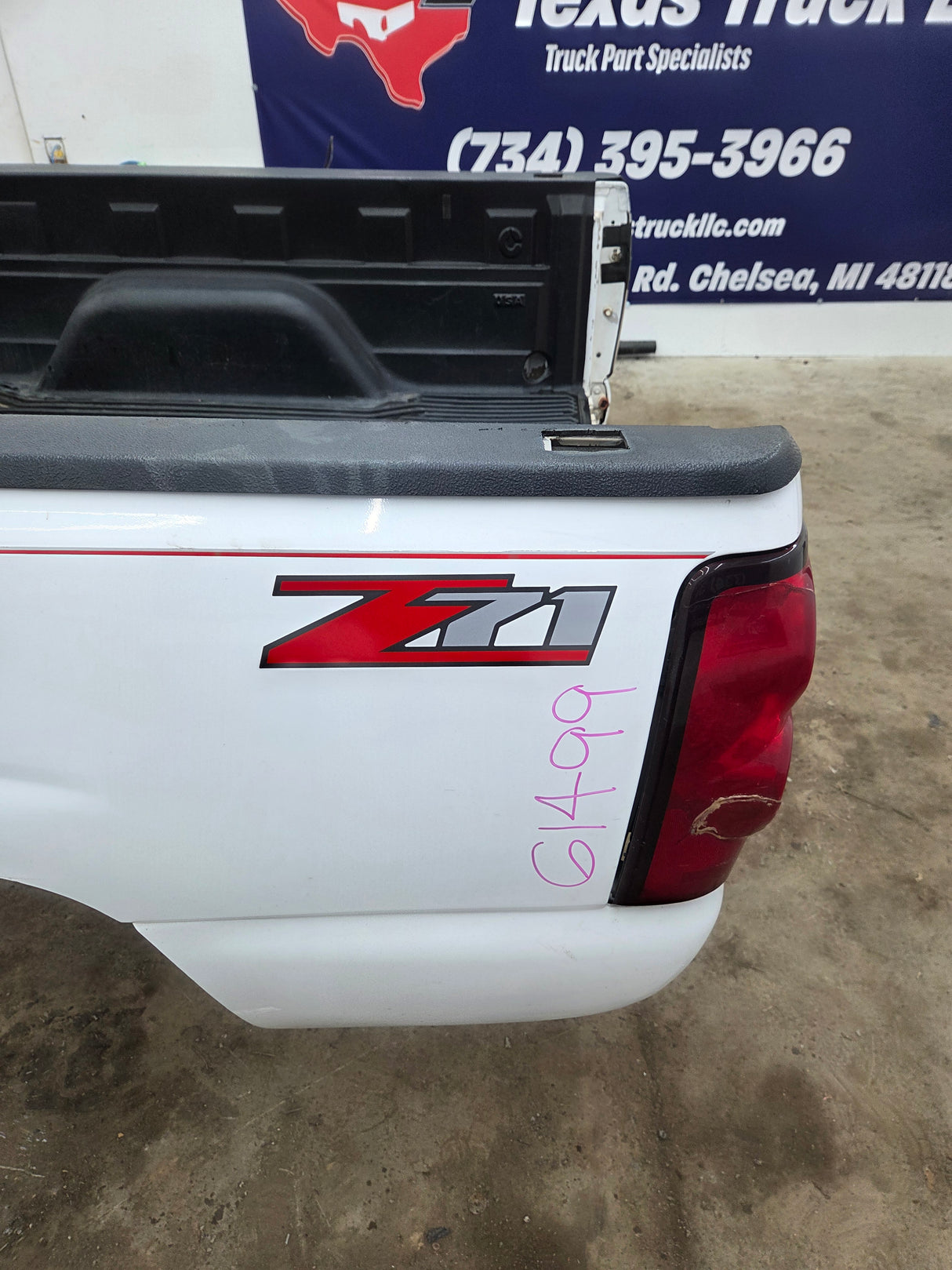 1999-2007 Chevrolet Silverado / GMC Sierra 1500 2500HD 3500HD 6' 6" Short Truck Bed
