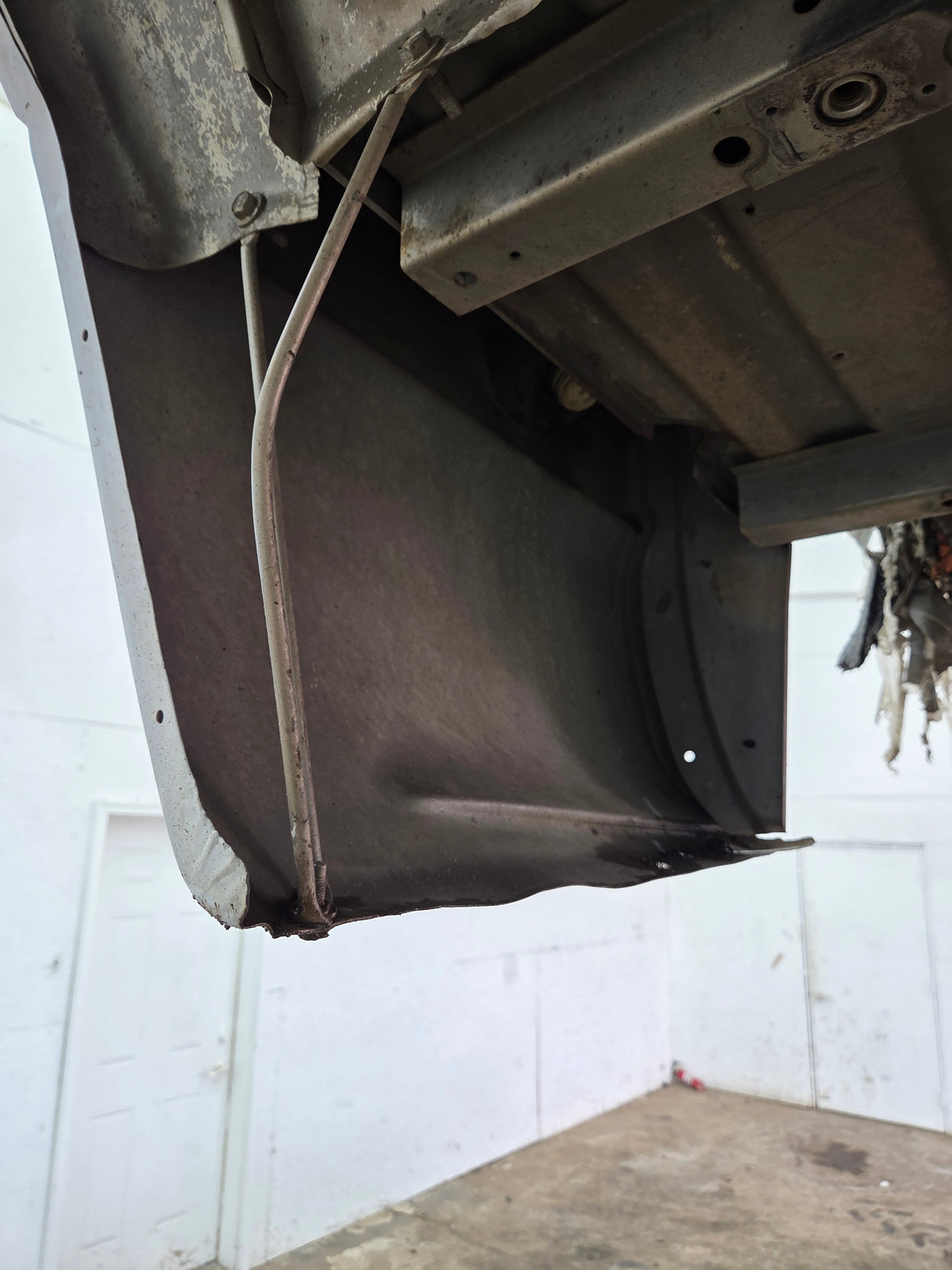 1999-2007 Chevrolet Silverado / GMC Sierra 1500 2500HD 3500HD 6' 6" Short Truck Bed