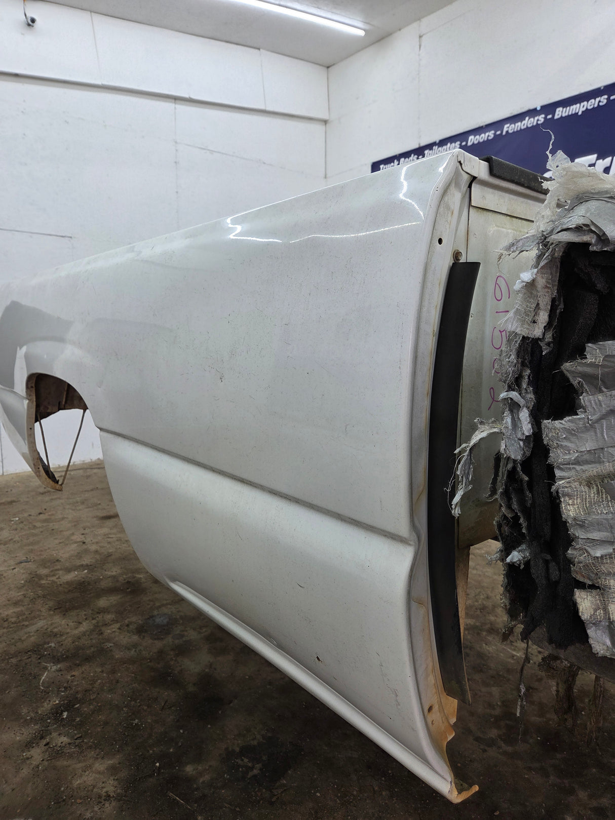1999-2007 Chevrolet Silverado / GMC Sierra 1500 2500 3500 HD 8' Long Bed Truck Bed