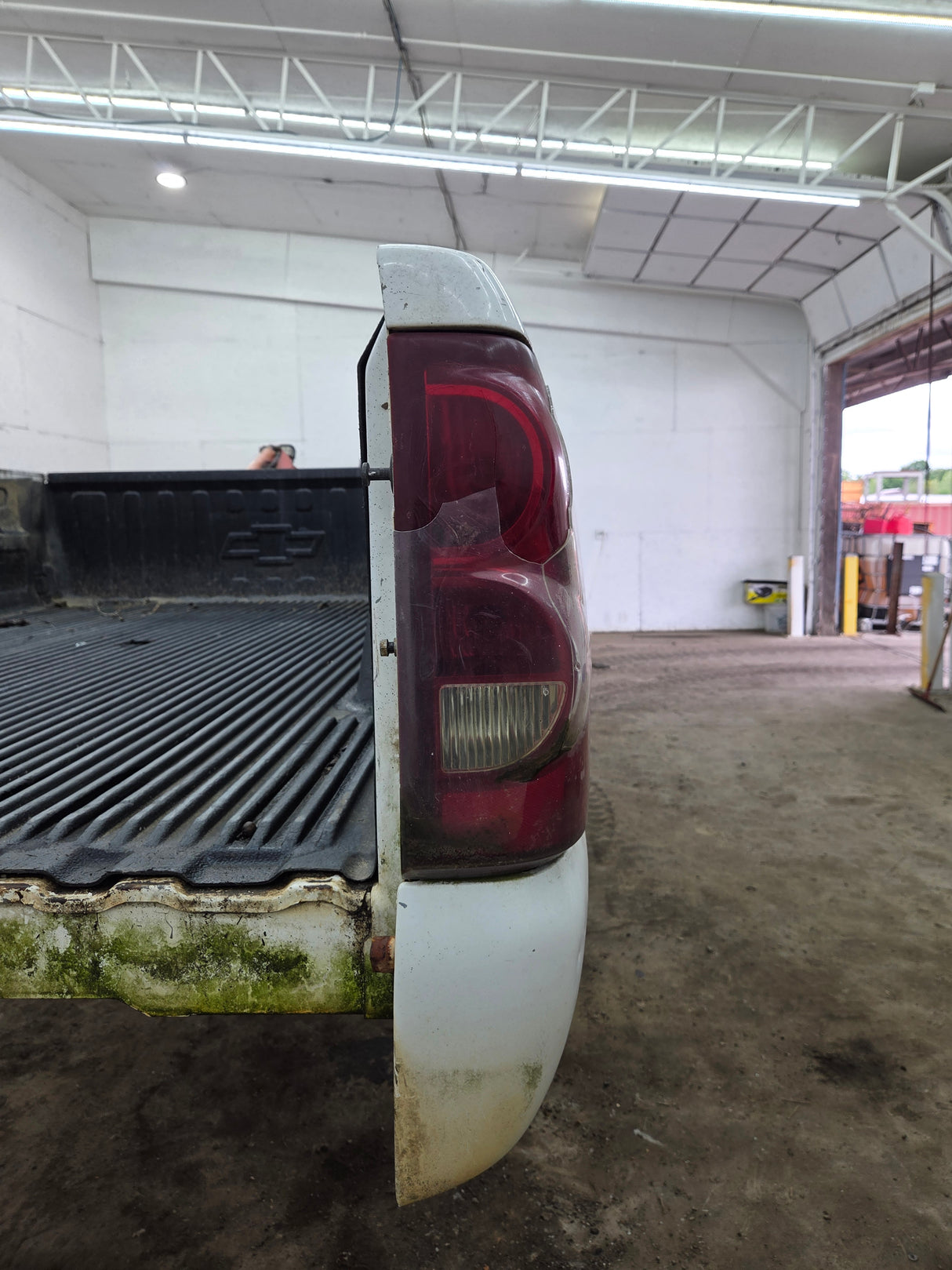 1999-2007 Chevrolet Silverado / GMC Sierra 1500 2500 3500 HD 8' Long Bed Truck Bed