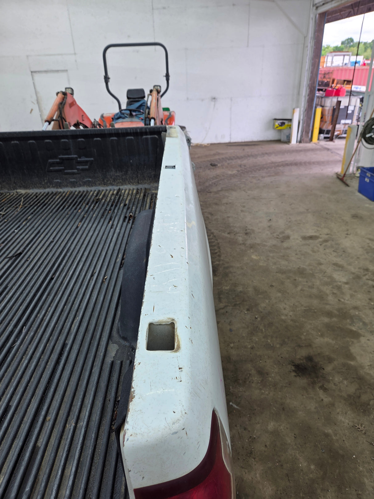 1999-2007 Chevrolet Silverado / GMC Sierra 1500 2500 3500 HD 8' Long Bed Truck Bed