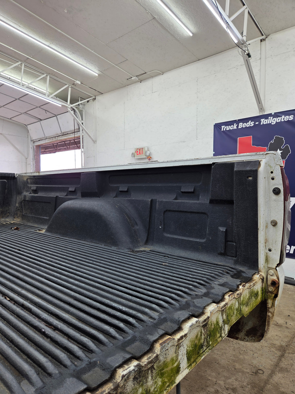 1999-2007 Chevrolet Silverado / GMC Sierra 1500 2500 3500 HD 8' Long Bed Truck Bed