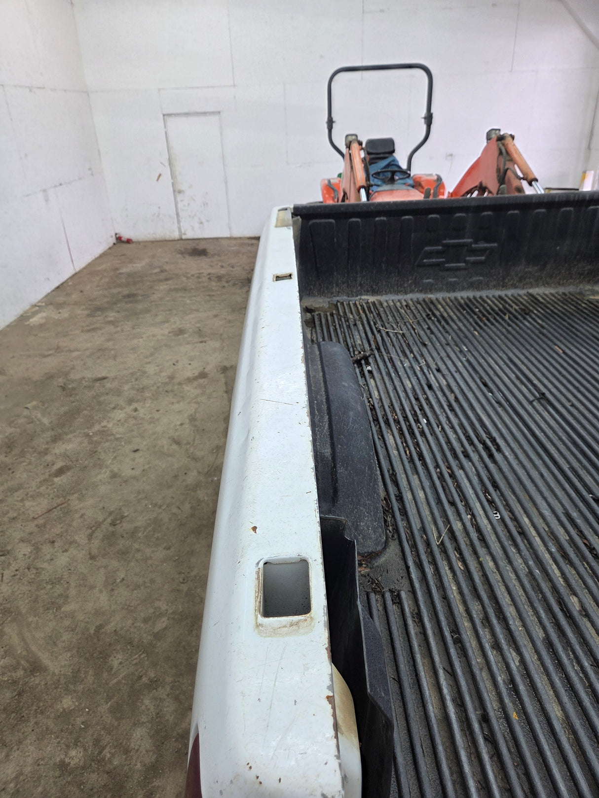 1999-2007 Chevrolet Silverado / GMC Sierra 1500 2500 3500 HD 8' Long Bed Truck Bed