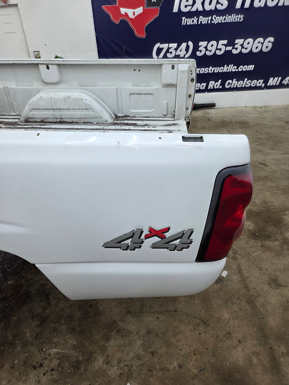 1999-2007 Chevrolet Silverado / GMC Sierra 1500 2500 3500 HD 8' Long Bed Truck Bed