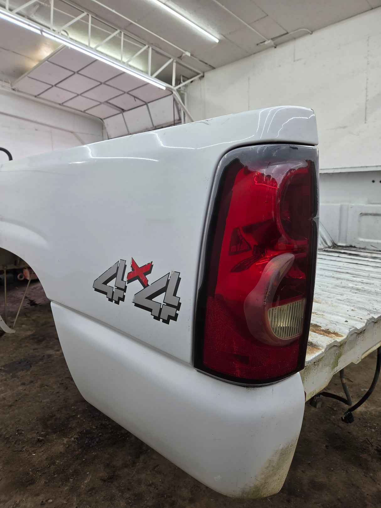 1999-2007 Chevrolet Silverado / GMC Sierra 1500 2500 3500 HD 8' Long Bed Truck Bed