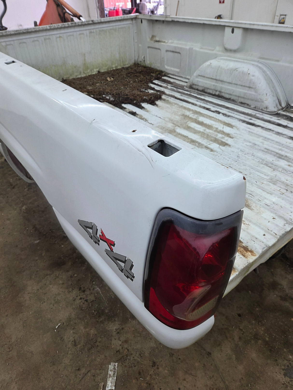 1999-2007 Chevrolet Silverado / GMC Sierra 1500 2500 3500 HD 8' Long Bed Truck Bed