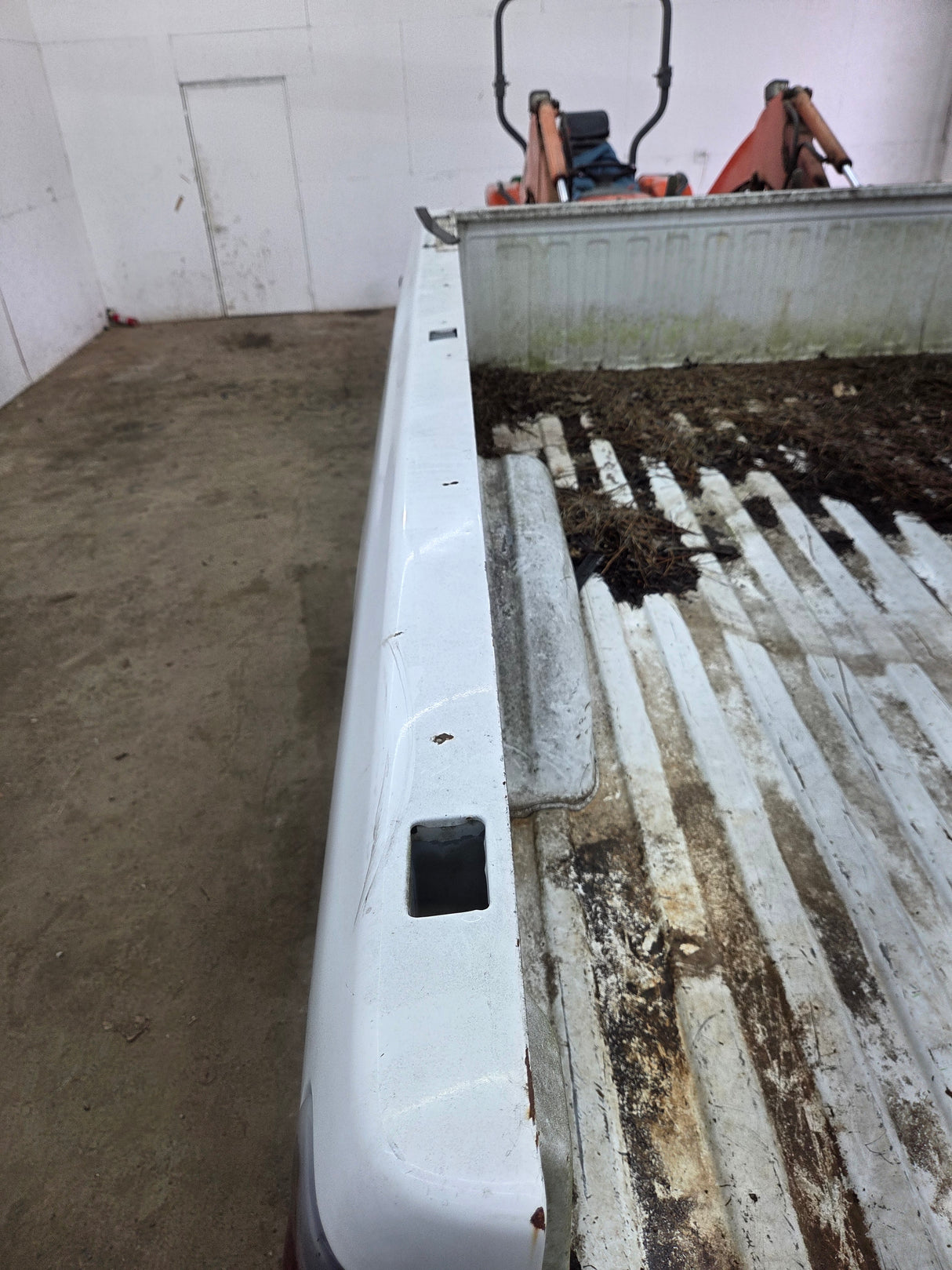 1999-2007 Chevrolet Silverado / GMC Sierra 1500 2500 3500 HD 8' Long Bed Truck Bed