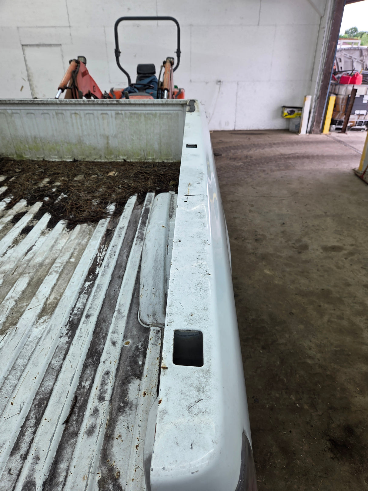 1999-2007 Chevrolet Silverado / GMC Sierra 1500 2500 3500 HD 8' Long Bed Truck Bed