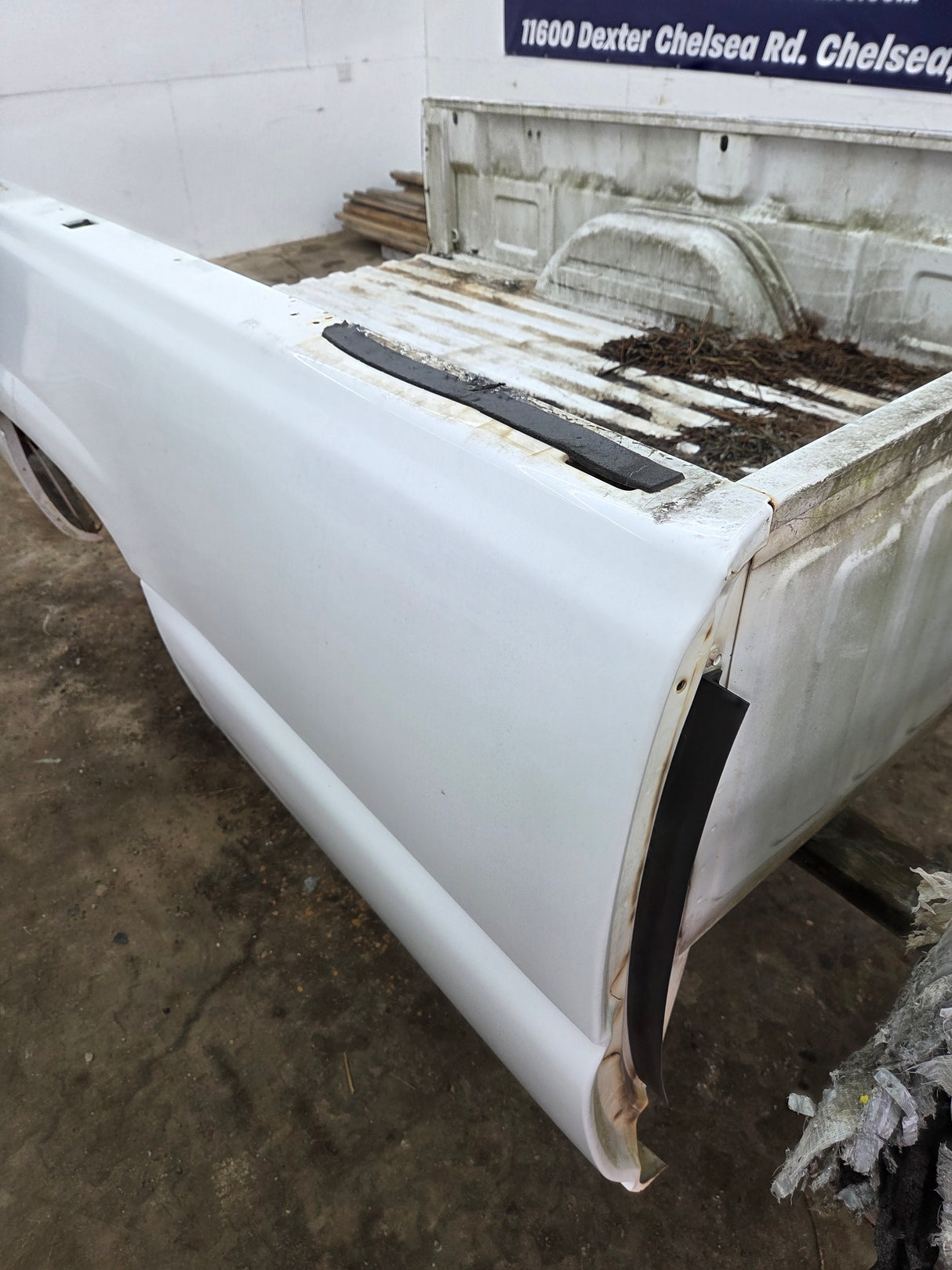 1999-2007 Chevrolet Silverado / GMC Sierra 1500 2500 3500 HD 8' Long Bed Truck Bed