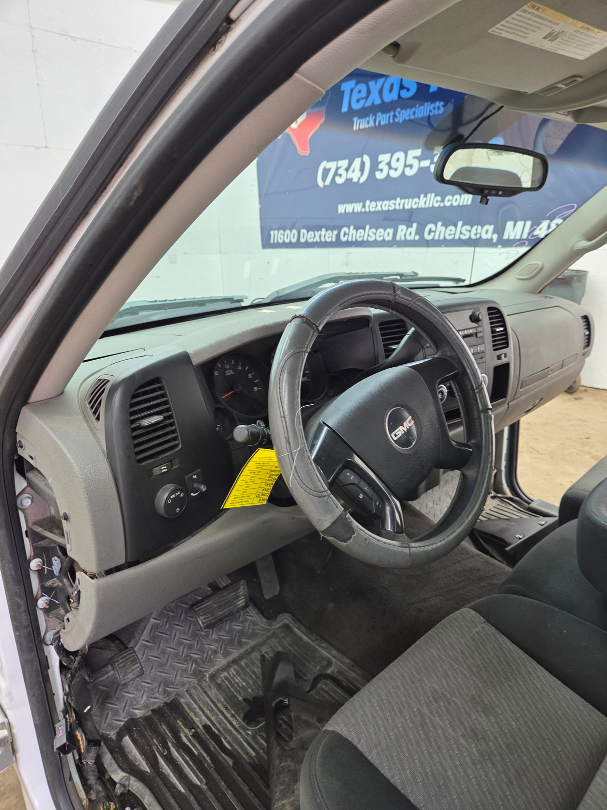 2007-2013 Chevrolet Silverado / GMC Sierra 1500 2500 3500 HD Regular Cab
