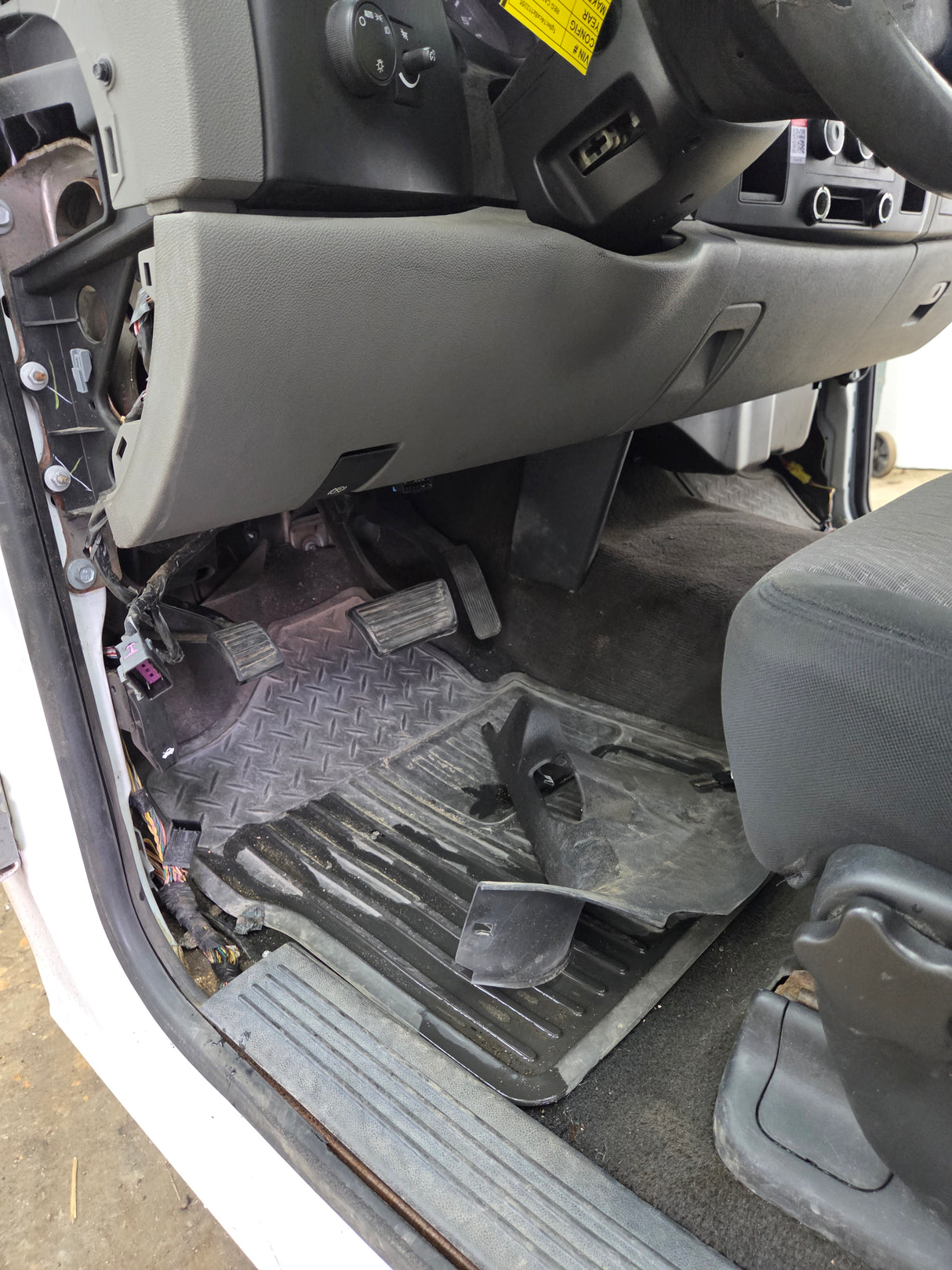 2007-2013 Chevrolet Silverado / GMC Sierra 1500 2500 3500 HD Regular Cab