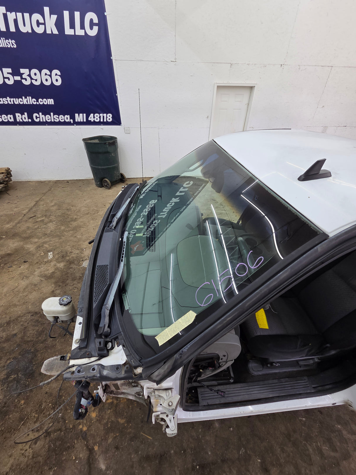 2007-2013 Chevrolet Silverado / GMC Sierra 1500 2500 3500 HD Regular Cab
