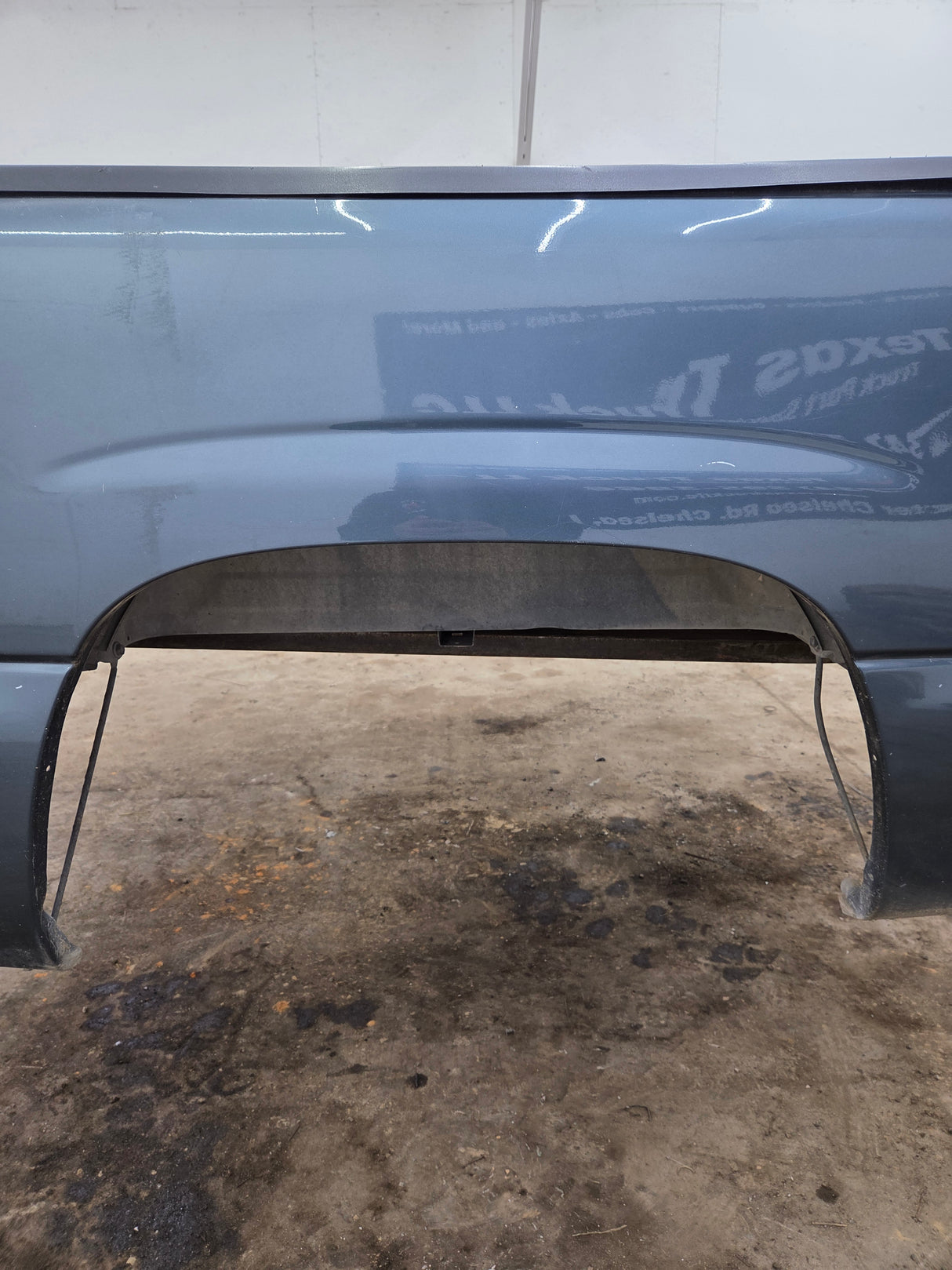 1999-2007 Chevrolet Silverado / GMC Sierra 1500 5' 8" Short Truck Bed