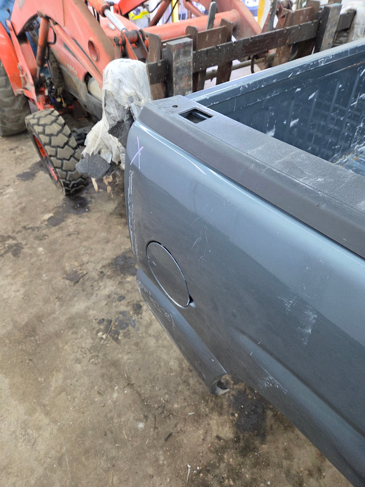 1999-2007 Chevrolet Silverado / GMC Sierra 1500 5' 8" Short Truck Bed