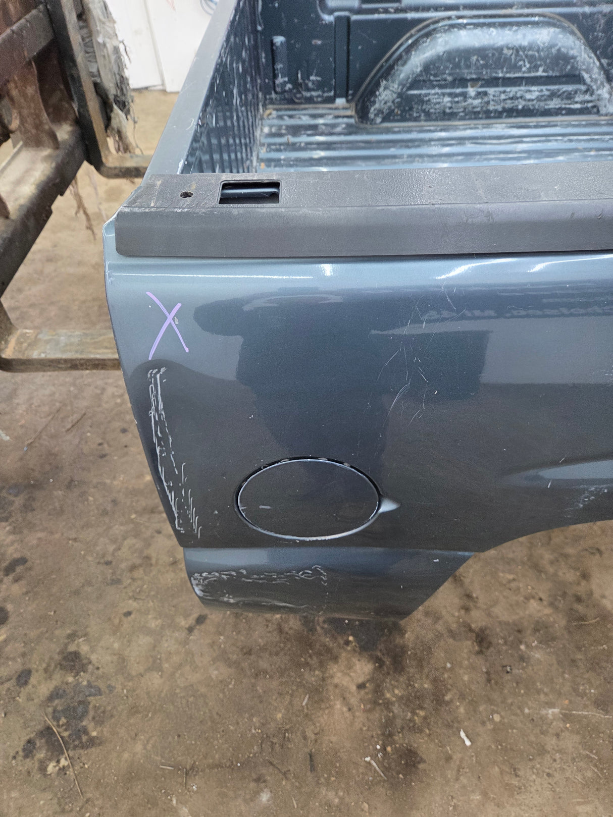 1999-2007 Chevrolet Silverado / GMC Sierra 1500 5' 8" Short Truck Bed
