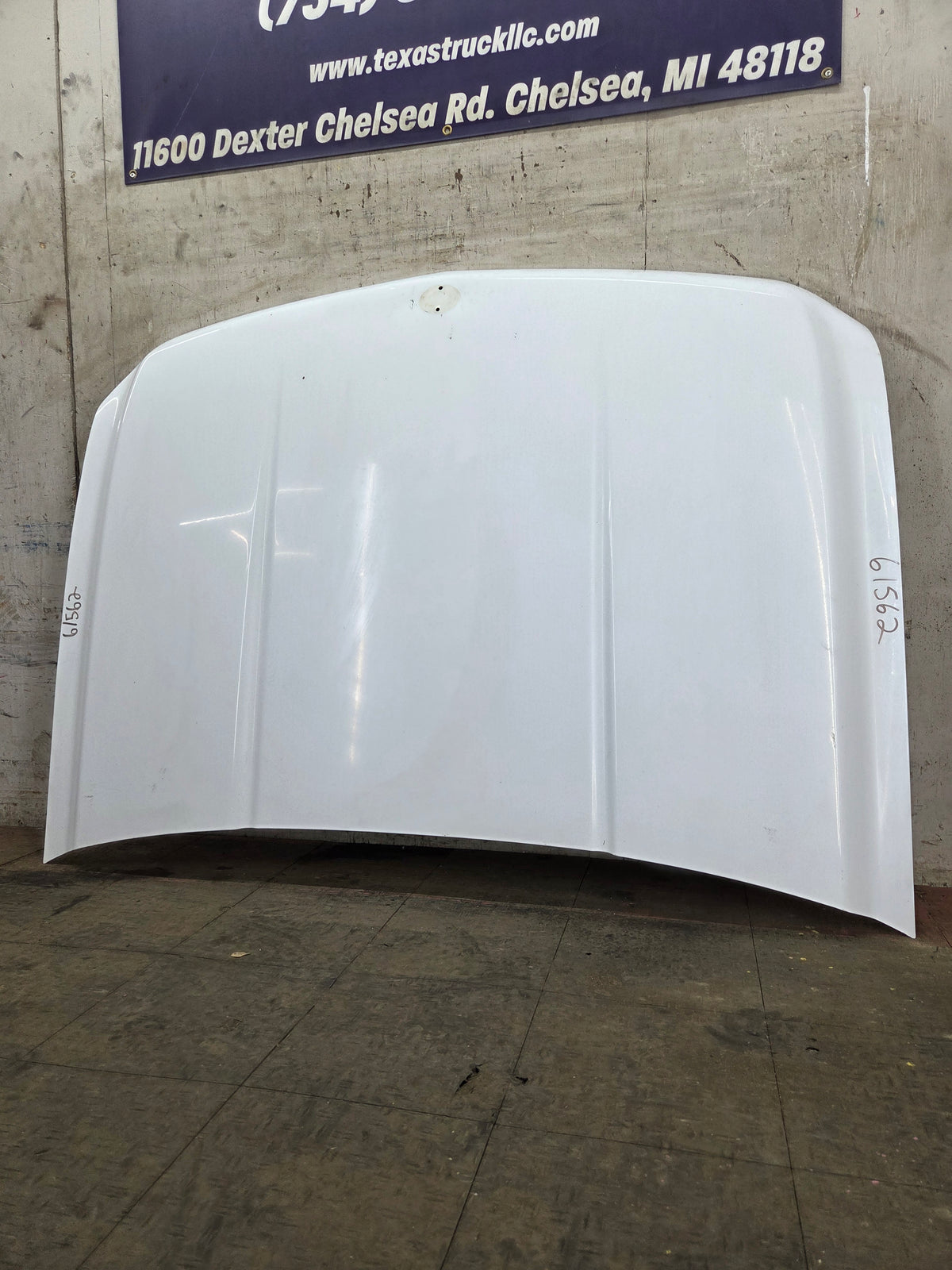 2007-2013 Chevrolet Silverado 1500 2500 Hood