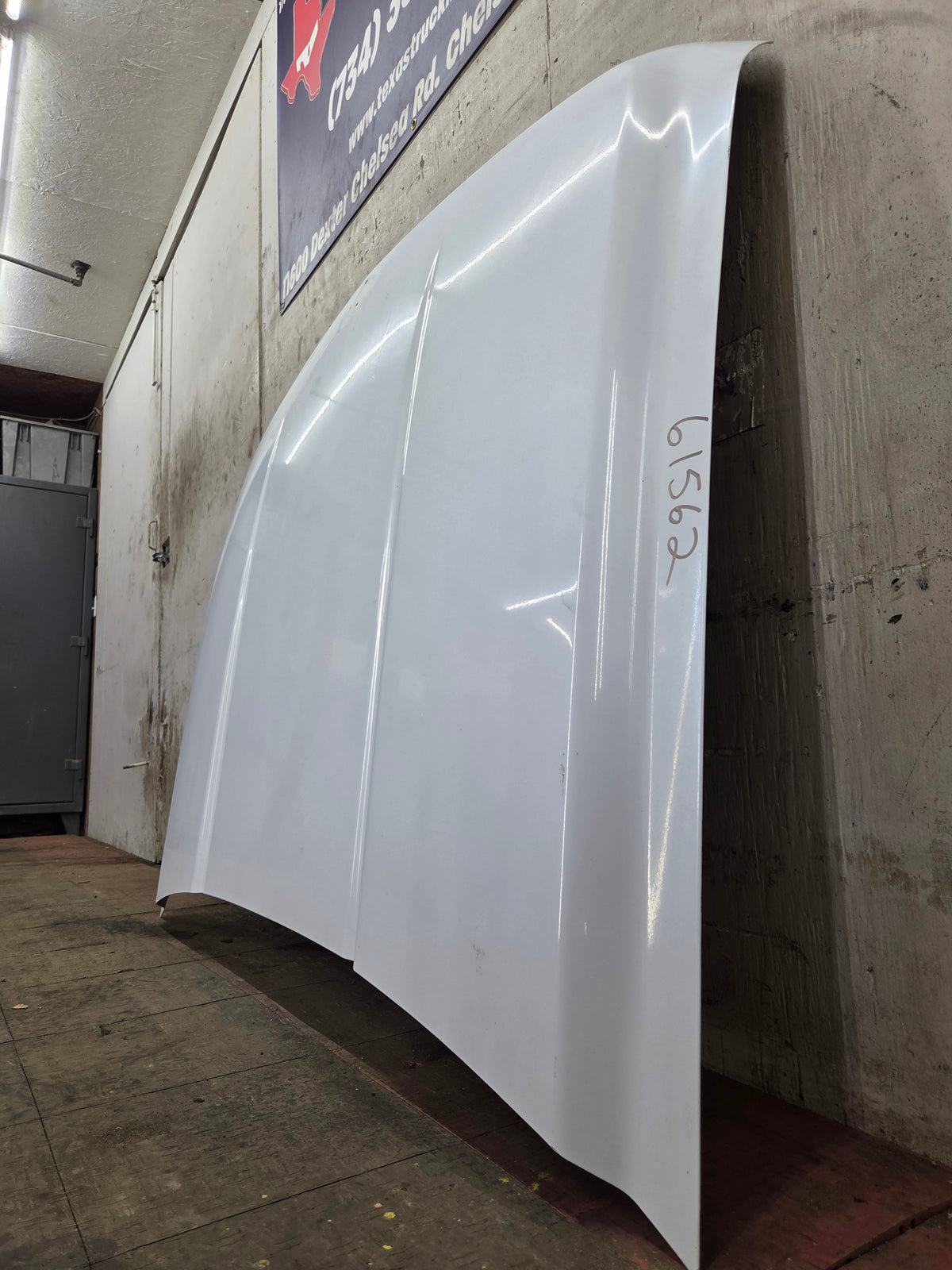 2007-2013 Chevrolet Silverado 1500 2500 Hood
