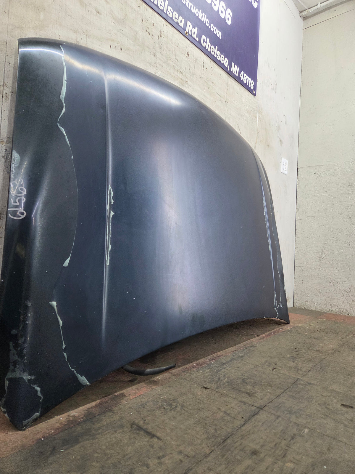 1999-2006 GMC Sierra 1500 2500 3500 Hood