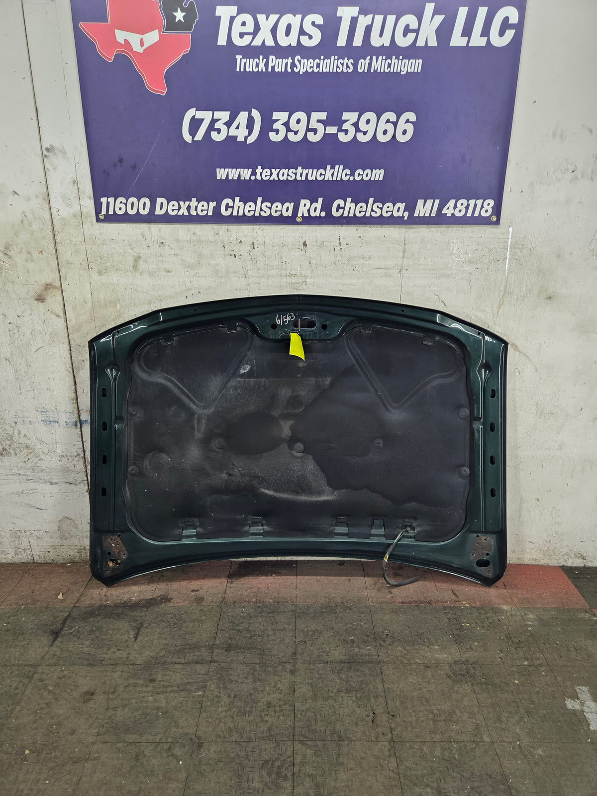 1999-2006 GMC Sierra 1500 2500 3500 Hood