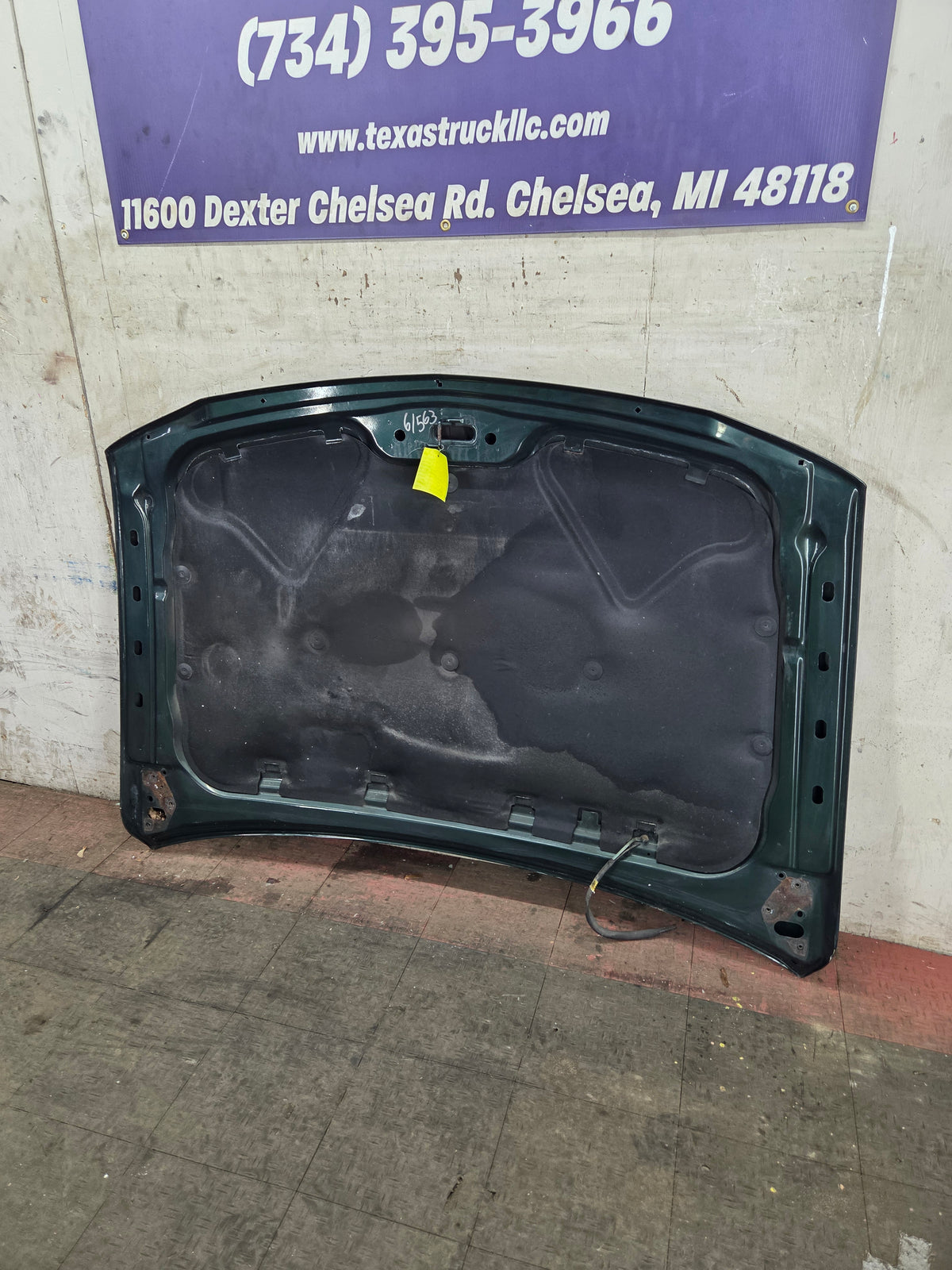 1999-2006 GMC Sierra 1500 2500 3500 Hood