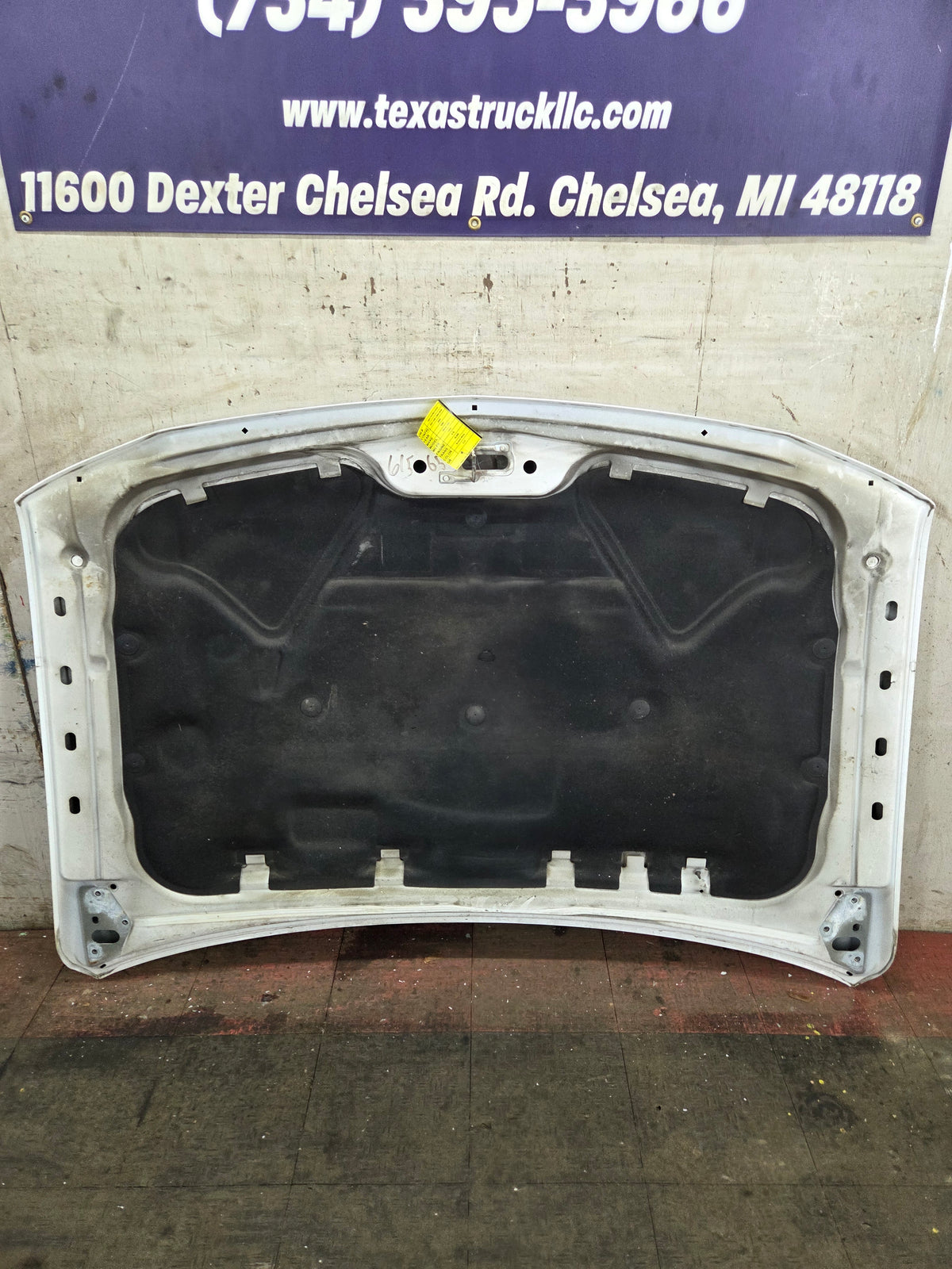 1999-2006 GMC Sierra 1500 2500 3500 Hood