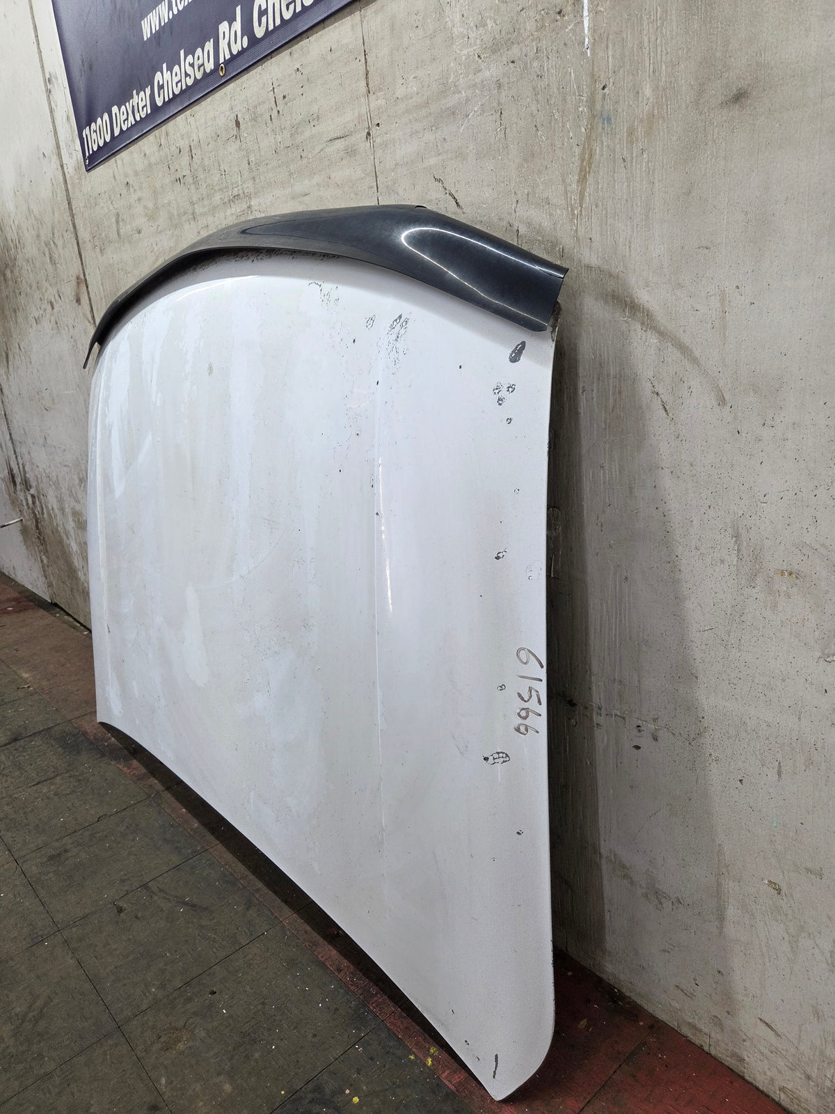1999-2006 GMC Sierra 1500 2500 3500 Hood
