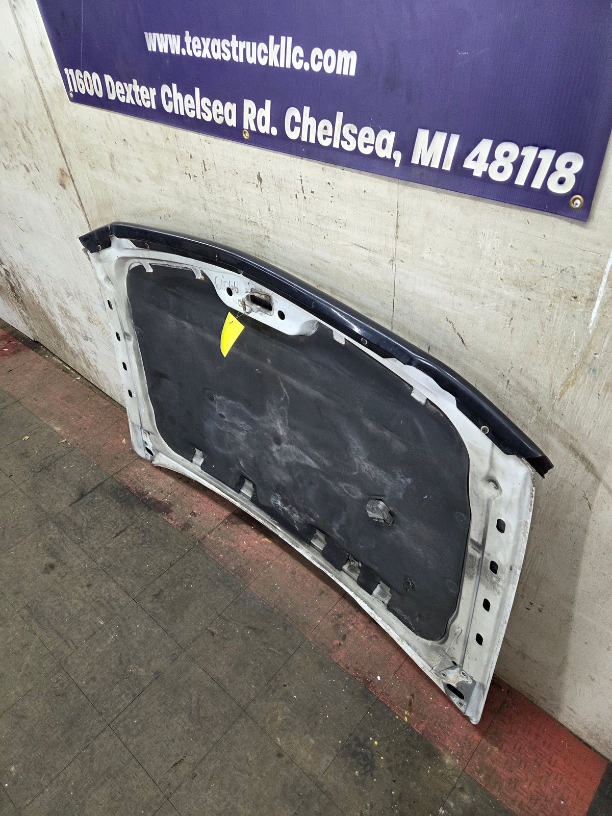 1999-2006 GMC Sierra 1500 2500 3500 Hood