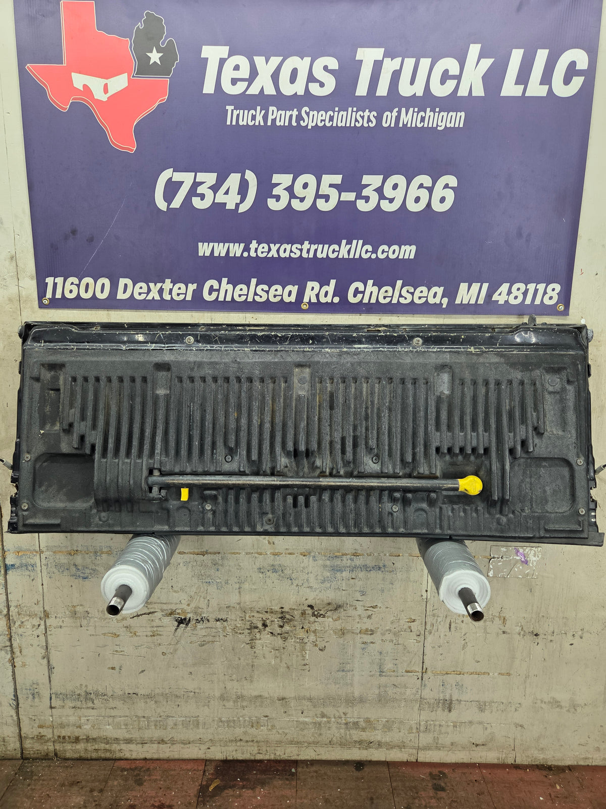 2008-2016 Ford Super Duty Tailgate With Step F250 F350 F450 F550
