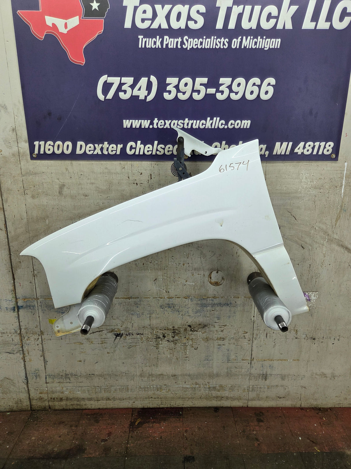 1999-2006 GMC Sierra / Yukon 1500 2500 3500 HD Driver Front Fender