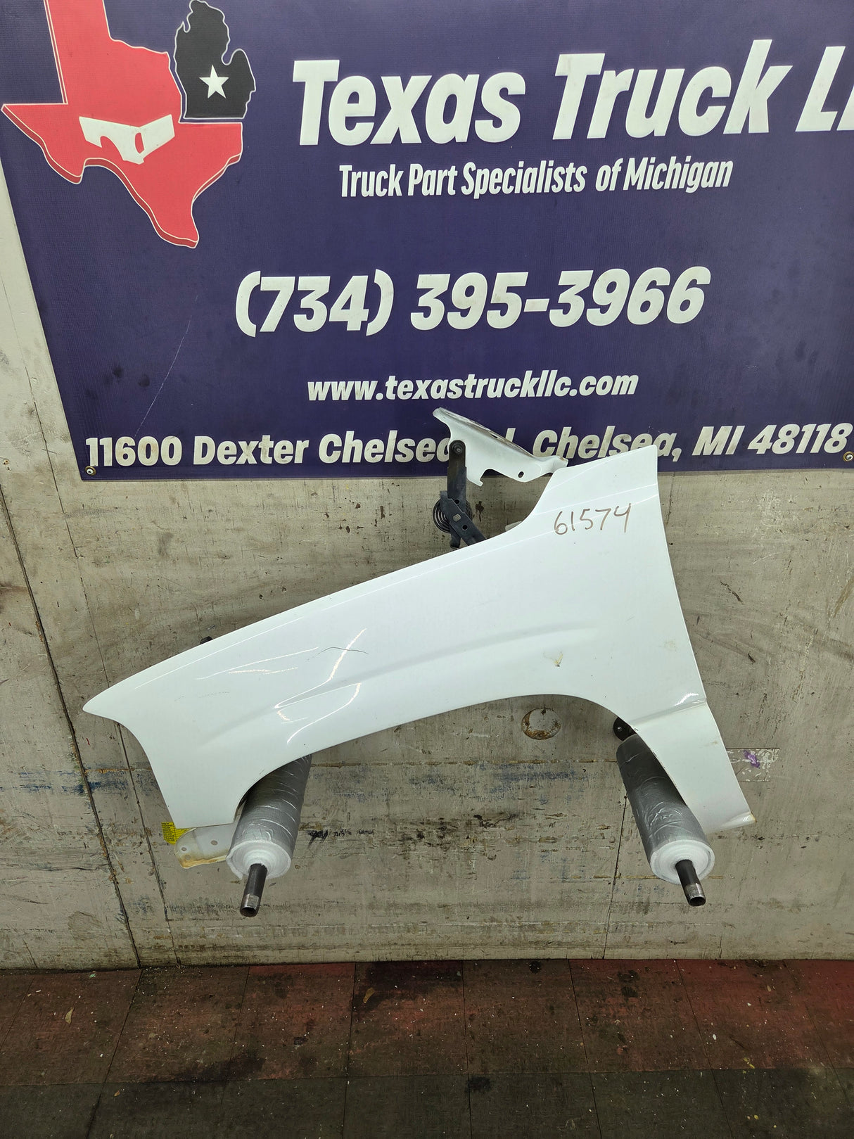 1999-2006 GMC Sierra / Yukon 1500 2500 3500 HD Driver Front Fender