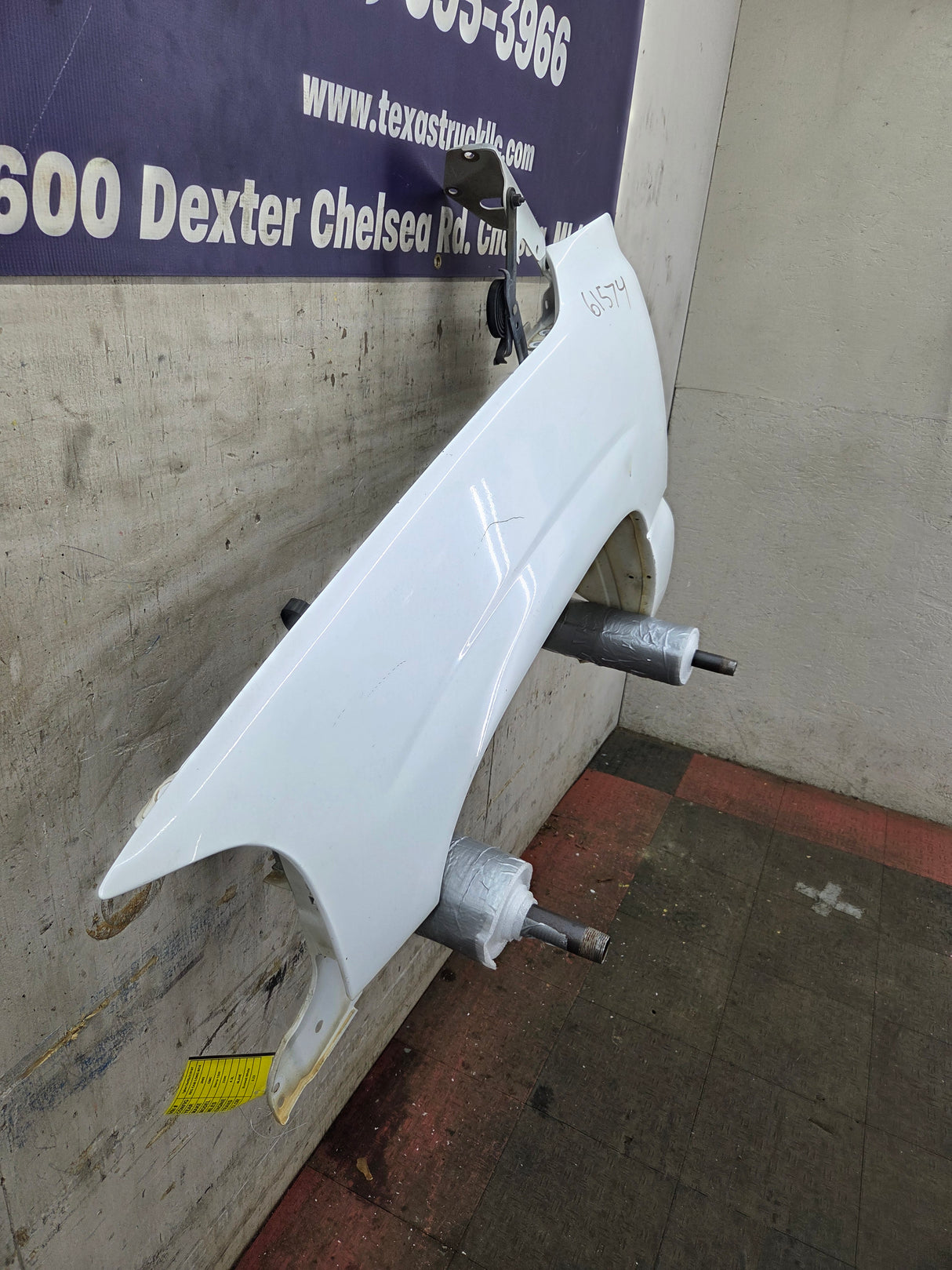 1999-2006 GMC Sierra / Yukon 1500 2500 3500 HD Driver Front Fender