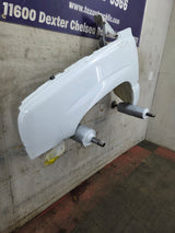 2003-2007 Chevrolet Silverado / Tahoe / Suburban 1500 2500 3500 HD LH Driver Side "Cateye" Front Fender