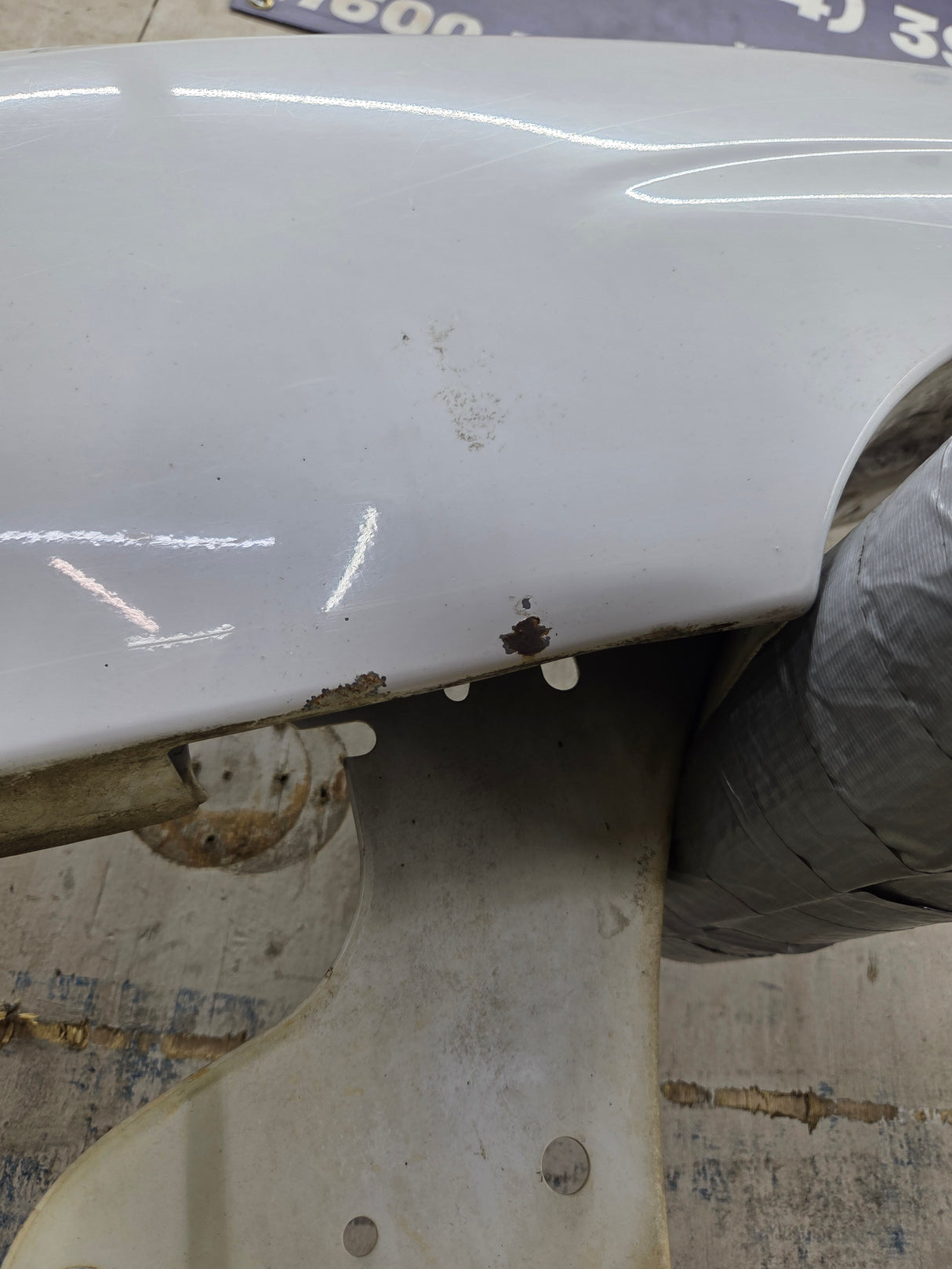 2003-2007 Chevrolet Silverado / Tahoe / Suburban 1500 2500 3500 HD LH Driver Side "Cateye" Front Fender