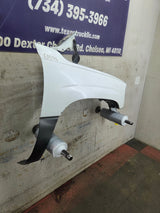 1999-2006 GMC Sierra / Yukon 1500 2500 3500 HD Passenger Side Front Fender