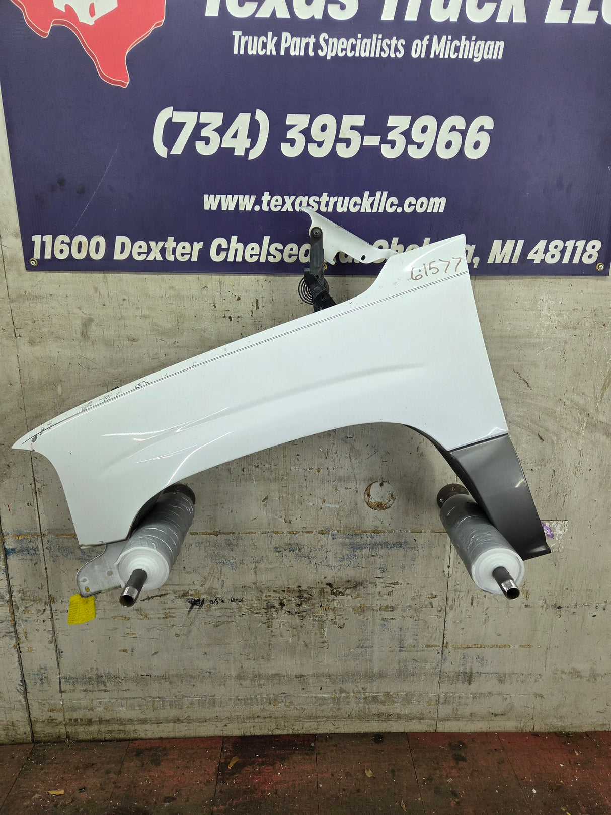 1999-2006 GMC Sierra / Yukon 1500 2500 3500 HD Driver Front Fender